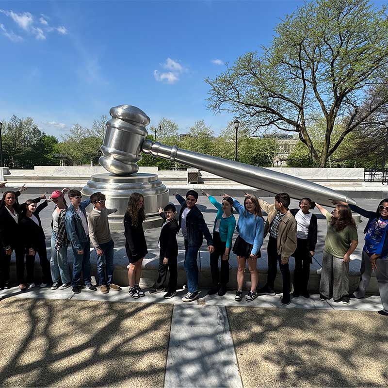 Shaker Middle School students on a mock trial field trip in Columbus